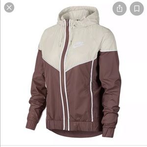 Nike windbreaker